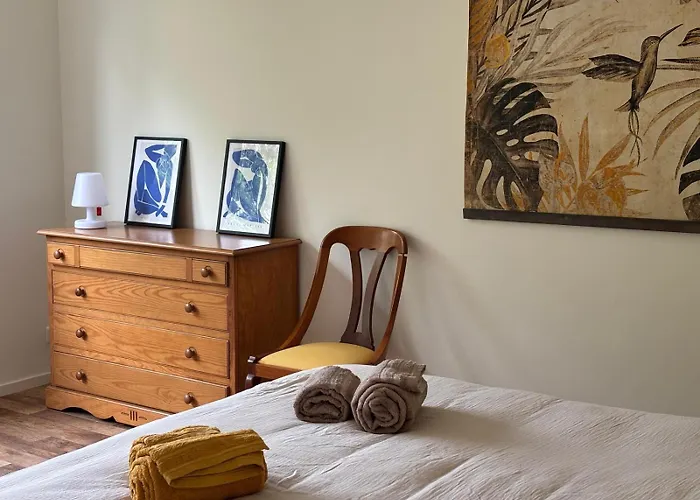 Дом отдыха Maison Quartier Calme, Proche Plages, Centre