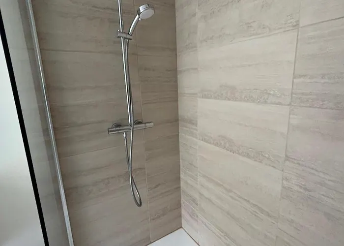 Сasa de vacaciones Maison Quartier Calme, Proche Plages, Centre *